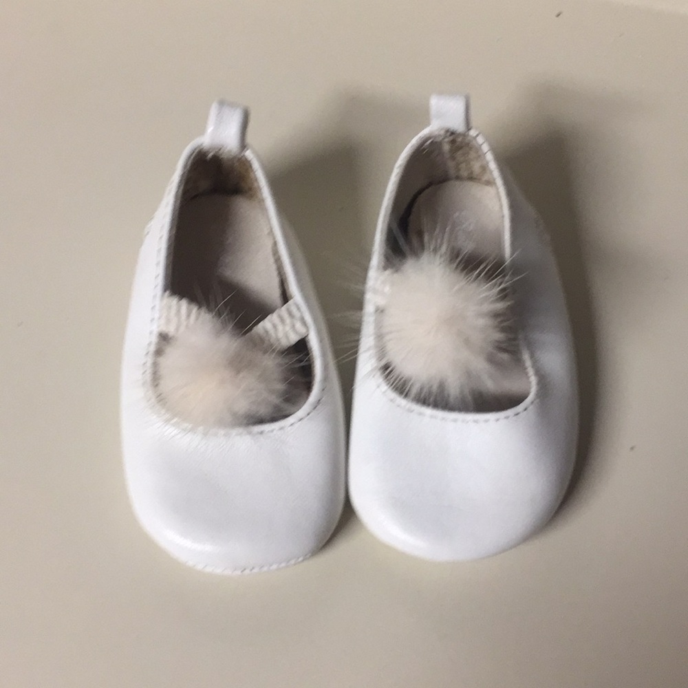 Ralph Lauren white fur puff baby shoes size 1